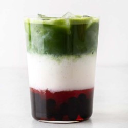 Strawberry Matcha Latte Bubble Tea